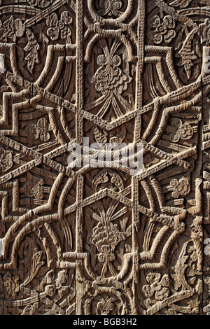 Vecchie porte in legno Khan's Palace, Khiva, Uzbekistan Foto Stock