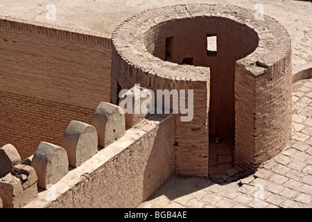 Mura della città vecchia, Khiva, Uzbekistan Foto Stock