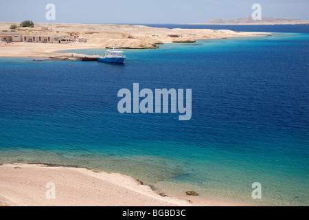 Africa, Egitto Sharm el Sheikh, il parco nazionale di Ras Mohammed, spiaggia, mare, acqua, blu, colori, barca Foto Stock