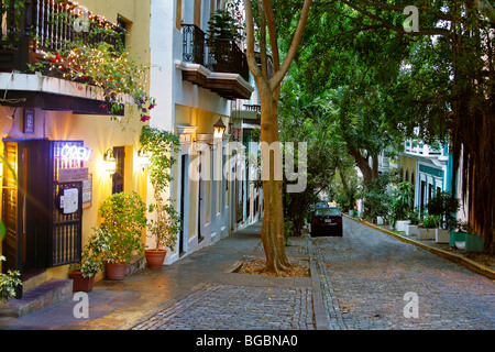 Storica Vecchia San Juan di Porto Rico e i suoi edifici colorati Foto Stock