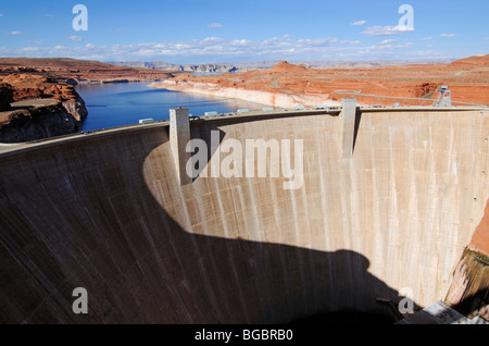 Glen Canyon Dam, Lake Powell, Arizona, Stati Uniti Foto Stock