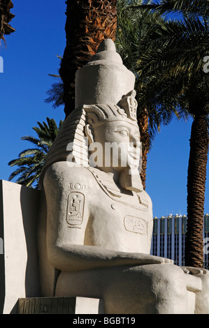 Scultura egiziana, Luxor Hotel Las Vegas, Nevada, STATI UNITI D'AMERICA Foto Stock
