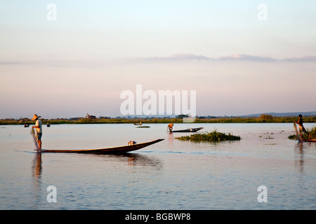 I pescatori. Lago Inle. Myanmar Foto Stock