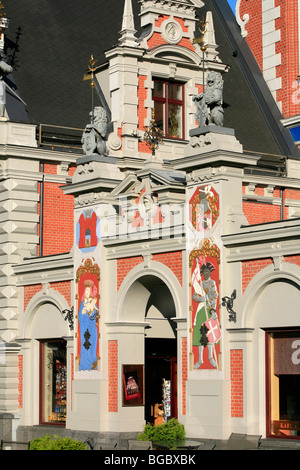 Ingresso principale del Blackhead la casa ed ufficio turistico in Riga, Lettonia Foto Stock