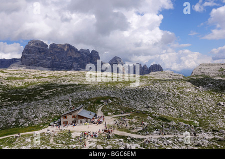 Rifugio Lavaredo, Alta Pusteria, Dolomiti di Sesto, Alto Adige, Italia, Europa Foto Stock