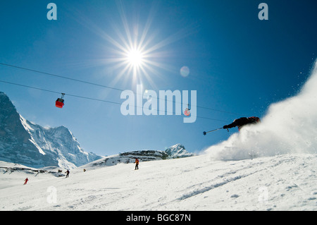 Sciare in scena a Grindelwald, Svizzera, Europa Foto Stock