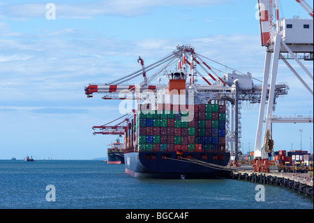 Navi container al porto Foto Stock