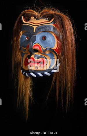 Maschera Bakwas da Don Svanvik, Kwakwaka'wakw Prime Nazioni artista, originale West Coast arte nativa, appena galleria d'arte, Port McNeill, Foto Stock