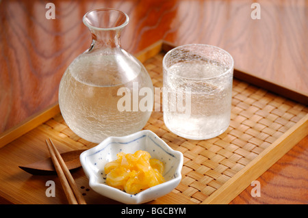 Sake e calamari con disco roe Foto Stock