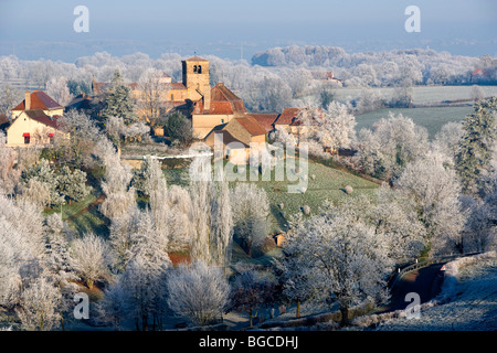 Briant village. Paesaggio della Borgogna in inverno Foto Stock