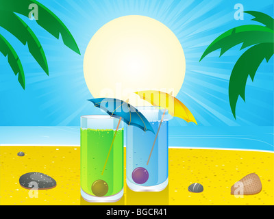 L'estate tropicale spiaggia con due cocktail di frutta e ombrelloni Foto Stock