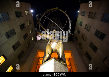 Atlas statua al Rockefeller Center di New York City Foto Stock