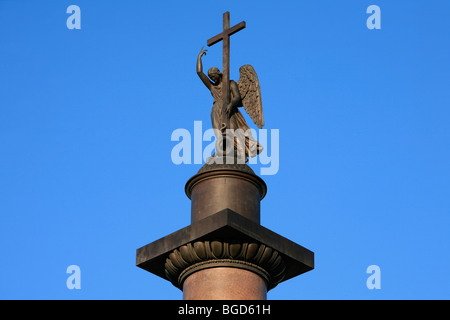 La colonna di Alexander presso la Piazza del Palazzo a San Pietroburgo, Russia Foto Stock