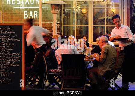 Hackesche Hoefe, Ristorante Bar ossimoro, Berlin Mitte, Berlin, Germania, Europa. Foto Stock