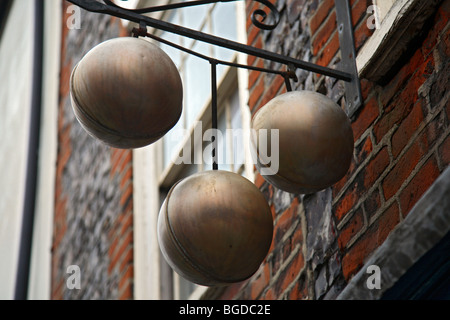 Pedina Broker segno. Foto Stock