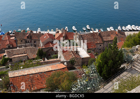 Vista dalla rocca sopra la città vecchia di Sibenik, Dalmazia, Mare Adriatico, Croazia, Europa Foto Stock