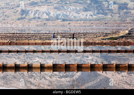 Salinas, isola di Pag, Dalmazia, Mare Adriatico, Croazia, Europa Foto Stock