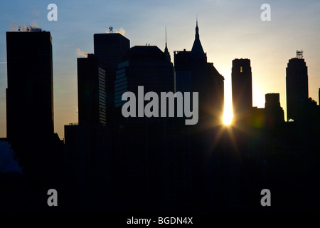 Sunrise in Lower Manhattan, New York City Foto Stock