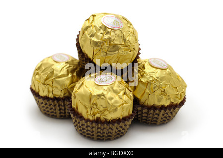 Cioccolatini incartati con dadi Foto Stock