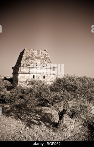 Siria, Al-Zawiya regione di montagna, La città morta, Al Bara, il più esteso della città morta, tombe a piramide Foto Stock