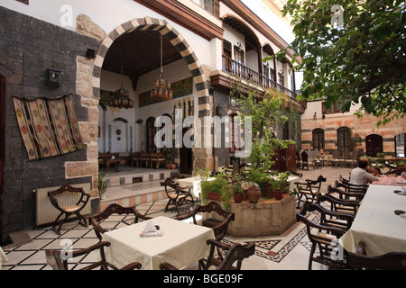 In Siria, a Damasco, antica città, Tradizionale Damasceno casa convertita in hotel di lusso Foto Stock