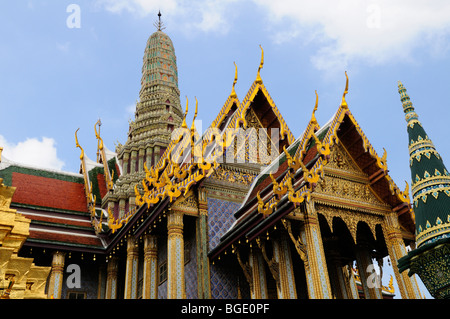 Tailandia Bangkok; Grand Palace; Wat Phra Kaew; dettaglio del tetto Foto Stock