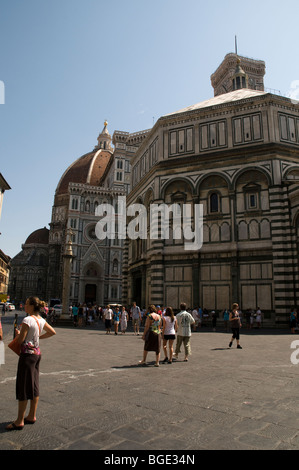 Il Battistero, il Duomo e il Campanile di Giotto (campanile) a Firenze Foto Stock