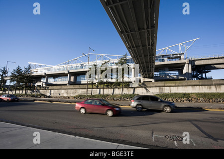 Spia di collegamento Stazione Ferroviaria a Sea-Tac Aeroporto Internazionale lungo Boulevard - Seattle, Washington Foto Stock