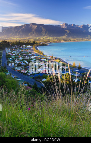 Kaikoura città dal punto di vedetta (Shakespeare Road), East Coast, South Island, in Nuova Zelanda. Foto Stock