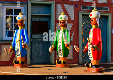 Display a i mercatini di Natale nel villaggio storico di Michelstadt, Hessen, Germania, Europa. Foto Stock