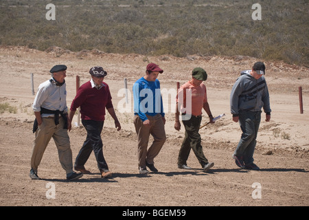 15 novembre 2009 Gauchos a horse racing event, Piramides, Penisola Valdes, Chubut Argentina Foto Stock