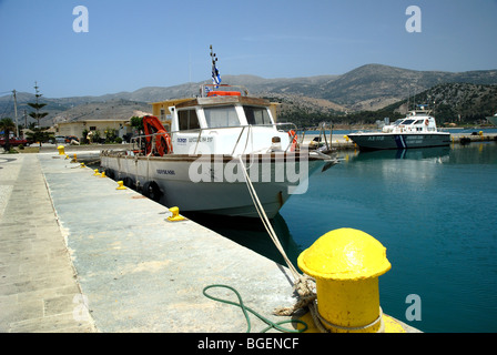 Lungomare di Argostoli sull'isola Kephalonia sulla costa occidentale della Grecia, Europa, devastata dal terremoto del 1955. Foto Stock