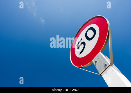 50kph segno del limite di velocità Foto Stock