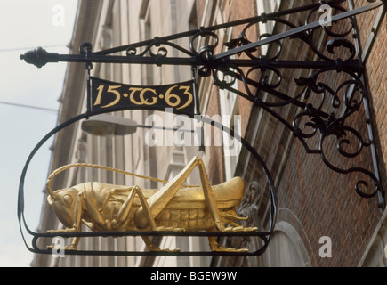 Inghilterra Londra Grasshopper bank segno Lombard street Foto Stock