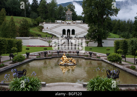 Linderhof Palace (tedesco: Schloss Linderhof) è in Germania, nel sud-ovest della Baviera vicino a Ettal Abbey Foto Stock