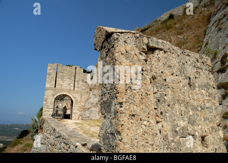 Il Castello di San Giorgio,una volta la capitale dell'isola Kephalonia sulla costa occidentale della Grecia, Europa Foto Stock