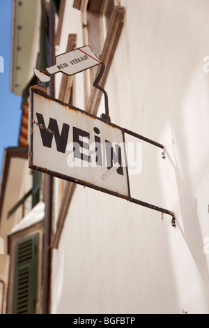 Wein (Vino) merchant firmare il Sud Tirolo Foto Stock