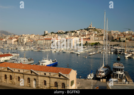 Sera vista sul porto vecchio, Vieux Port, Porto o Porto, Marsiglia o Marsiglia Provenza, Francia Foto Stock