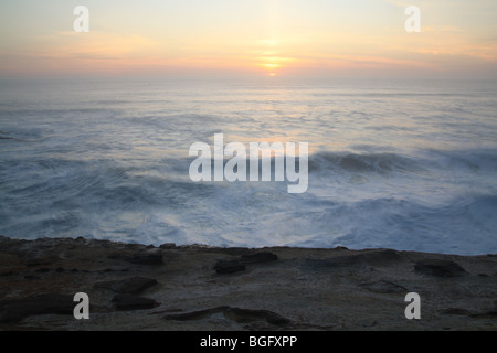 Cape Kiwanda sulla costa dell'Oregon al tramonto Foto Stock