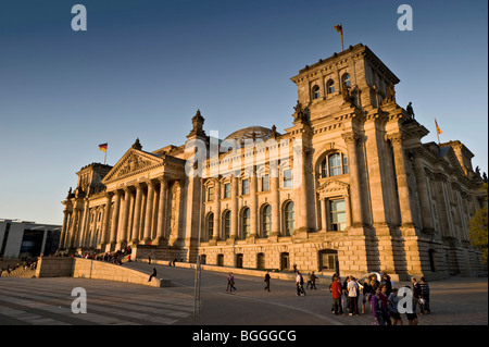 Il palazzo del Reichstag di Berlino, Germania, Europa Foto Stock