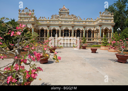 Vinh Trang Pagoda, Vietnam, vista frontale Foto Stock