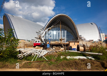 Cinese società di costruzione la costruzione del nuovo stadio per il Carnevale nel porto di Spagna Trinidad Foto Stock