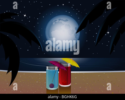 Due cocktail con ombrelloni su una spiaggia tropicale di notte con una luna piena Foto Stock