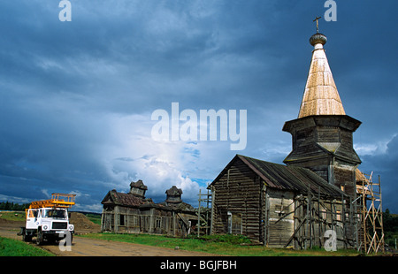 Chiesa in legno di Sant'Elia (1692-1702), Samninskiy pogost, Vologda regione, Russia Foto Stock