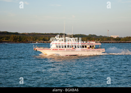 Cape Canaveral, FL - Nov 2008 - Orlando Princess charter barche da pesca nel canale a Jetty Park a Cape Canaveral, in Florida Foto Stock