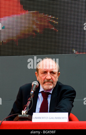 Umberto Galimberti, Festival della Filosofia di Modena, Italia Foto Stock