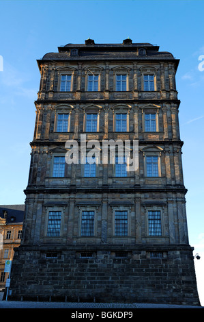 La facciata dell'ala laterale del Neue Residenz, Palazzo barocco, costruito dal 1697 al 1703, Domplatz 8, Bamberg, Alta Franconia, Ba Foto Stock