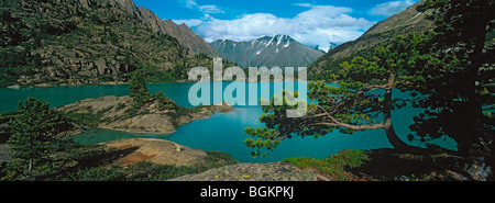 Lago Darashkol nelle montagne di Altai Federazione Russa Foto Stock