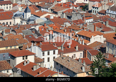 Vista sulla città vecchia di Vienne lungo il fiume Rodano, Francia Foto Stock