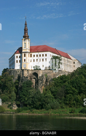 Il castello di Decin vicino al fiume Elba, Repubblica Ceca Foto Stock